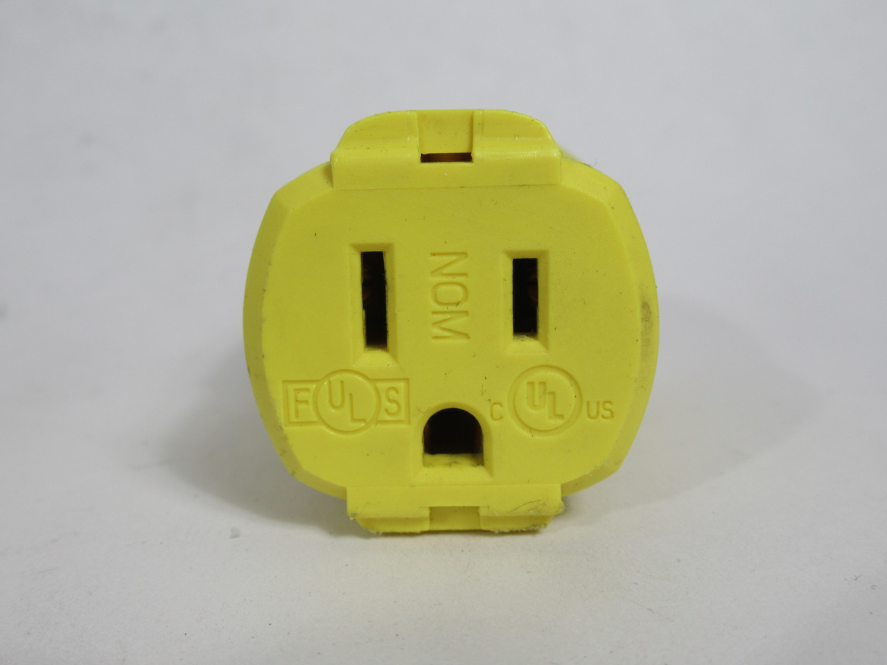 Arrow Hart AH5969Y Straight Blade Connector Quick Grip 15A 125V 2P 3Wire USED