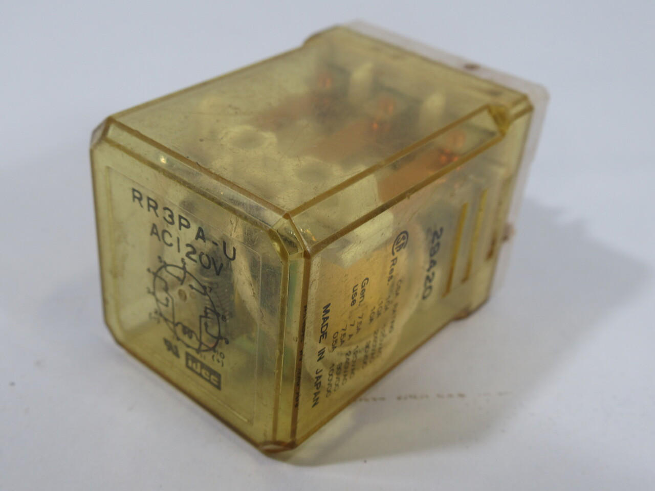 IDEC RR3PA-U-120VAC Relay 120VAC Coil 10A 110VAC 11-Pin USED