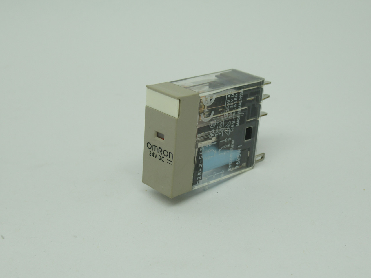 Omron G2R-2-S24DC(S) Relay 24VDC 5A 8 Blade USED