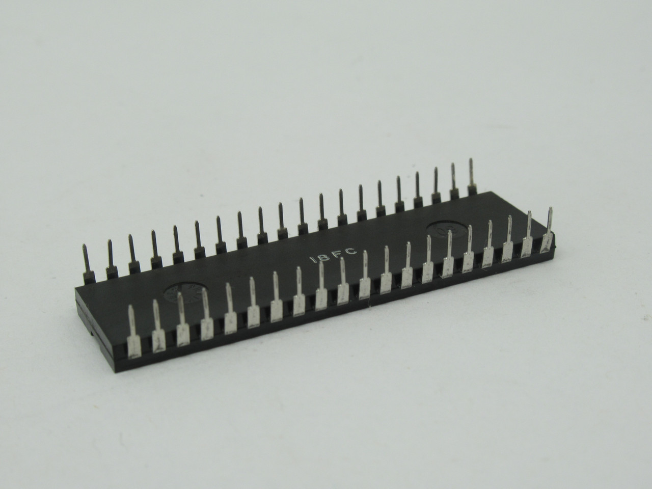 Zilog Z0840006PSC Central Processing Unit 6.17MHz 5V +/- 5% 1.05W NOP