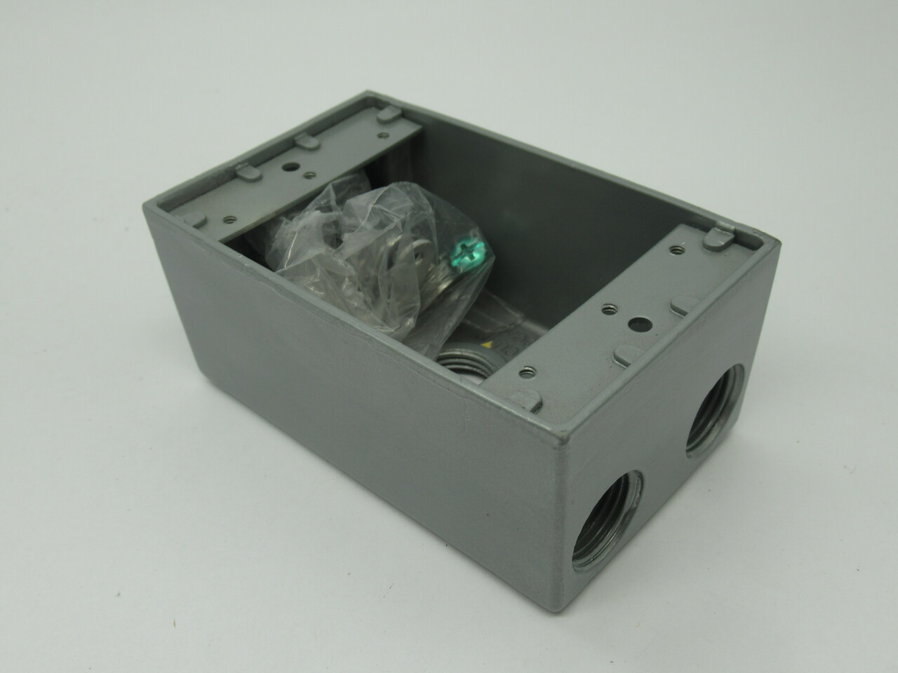 Thomas & Betts Red Dot Rectangle Box 5 Hole 1/2" NOP