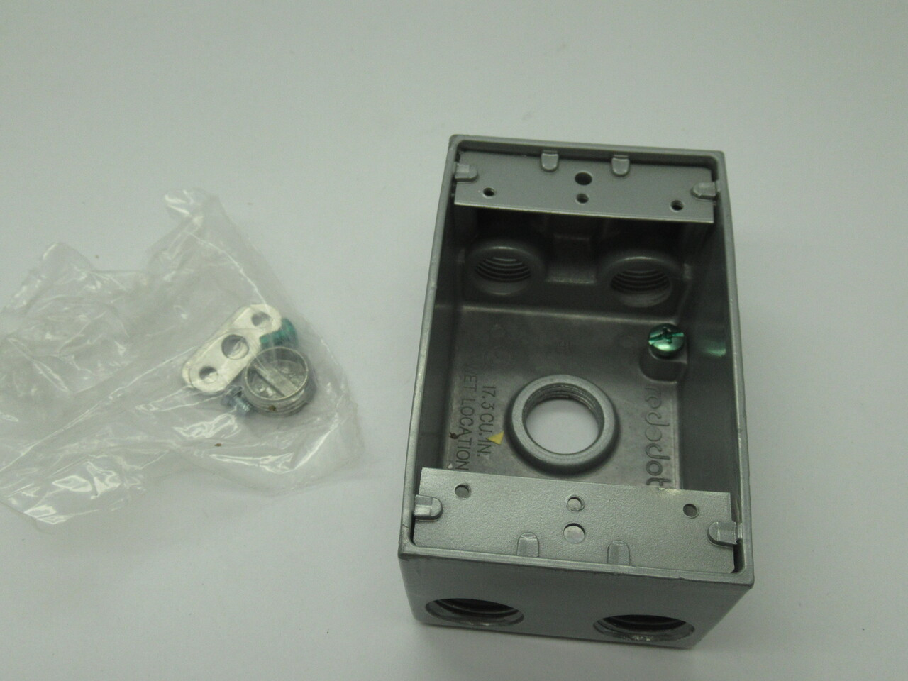 Thomas & Betts Red Dot Rectangle Box 5 Hole 1/2" NOP