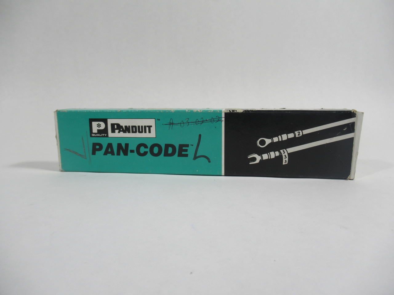 Panduit PCL100-L Vinyl Cloth Letter 'L' Marker 1" Tall 20 Sheets ! NEW !