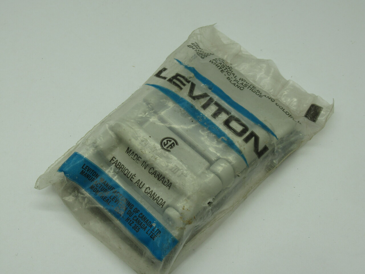Leviton 4941/805 Plastic Receptacle Cover NEW