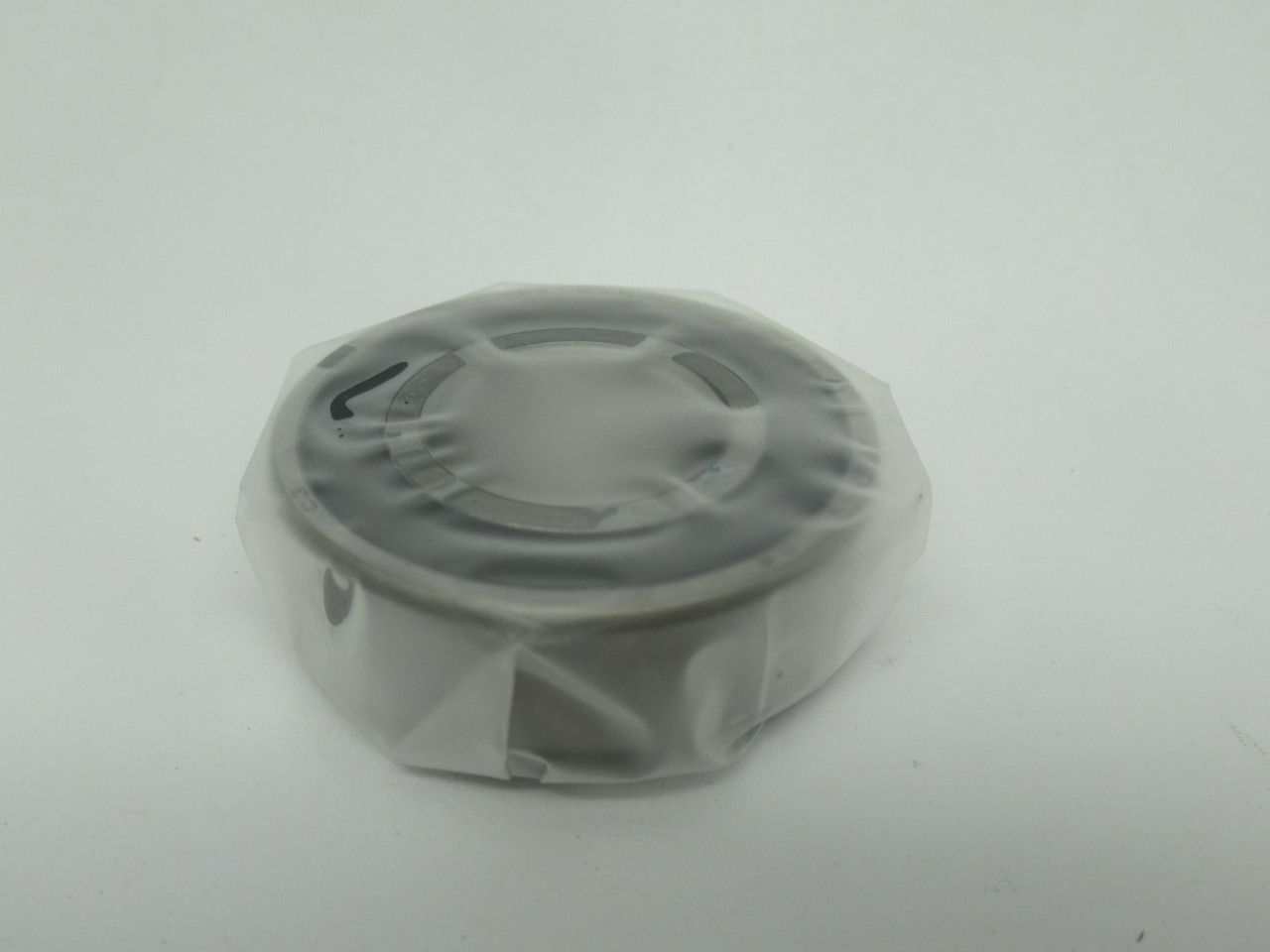 NTN 6004LLBC3/EM Single Row Ball Bearing 42mmOD 20mmID 12mmW NEW