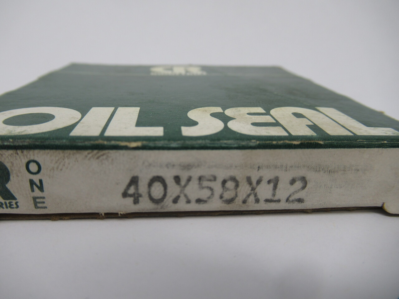 CR 40X58X12 Oil Seal BA U4-40-58-12/8 NEW