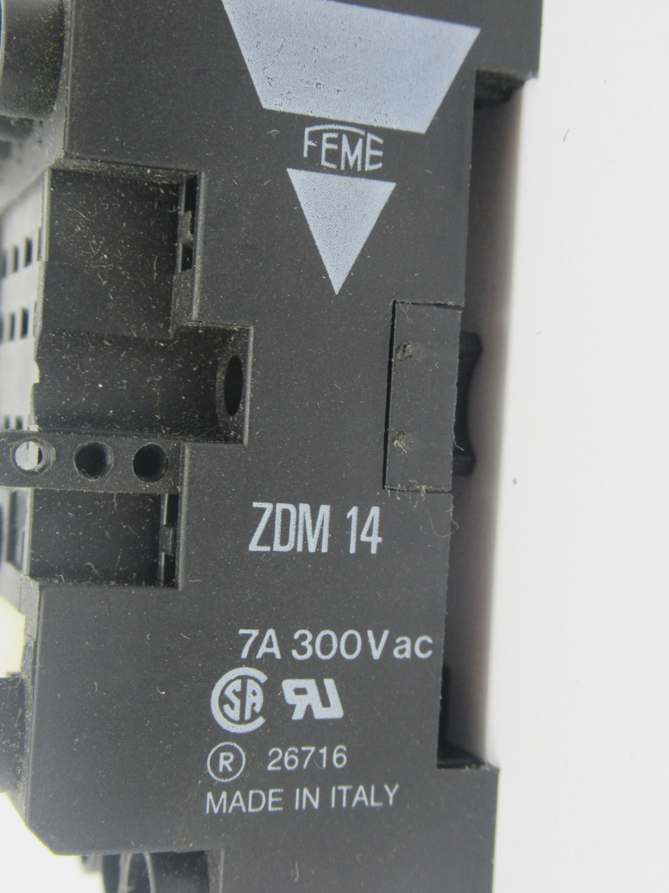 Feme ZDM14 Relay Base Socket 300VAC 7A 14 Pin USED