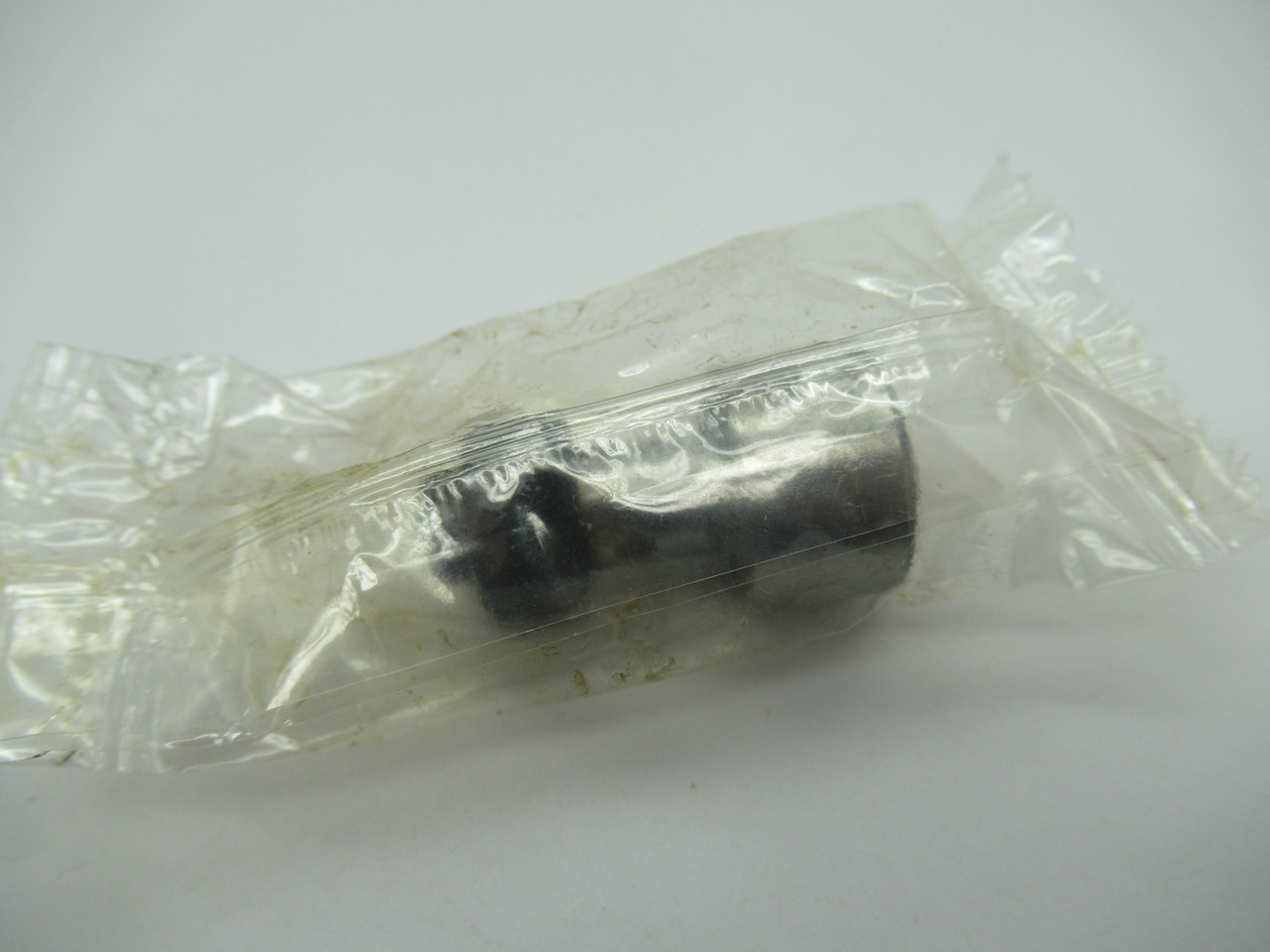 IKO CR12UU Cam Follower 19.050mm Diameter 35.719 Long NEW