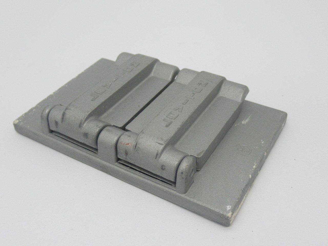 Leviton 4970-FS Zinc Die Cast Weather Proof Device Box Cover USED