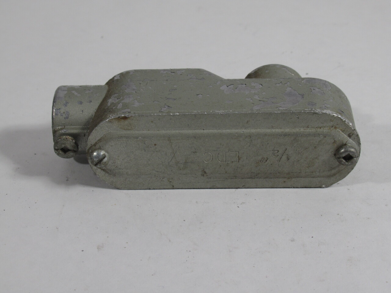 EDC LB-1/2 Unthreaded Conduit Body 1/2" LB w/ Cover SHELF WEAR USED