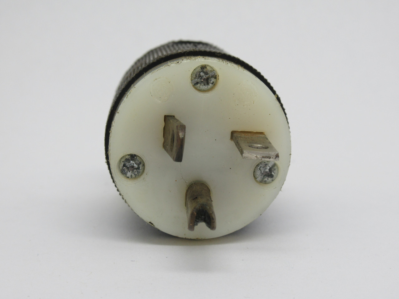 Hubbell HBL5366C Insulgrip Heavy Duty Plug 20A 125V 3W 2P USED