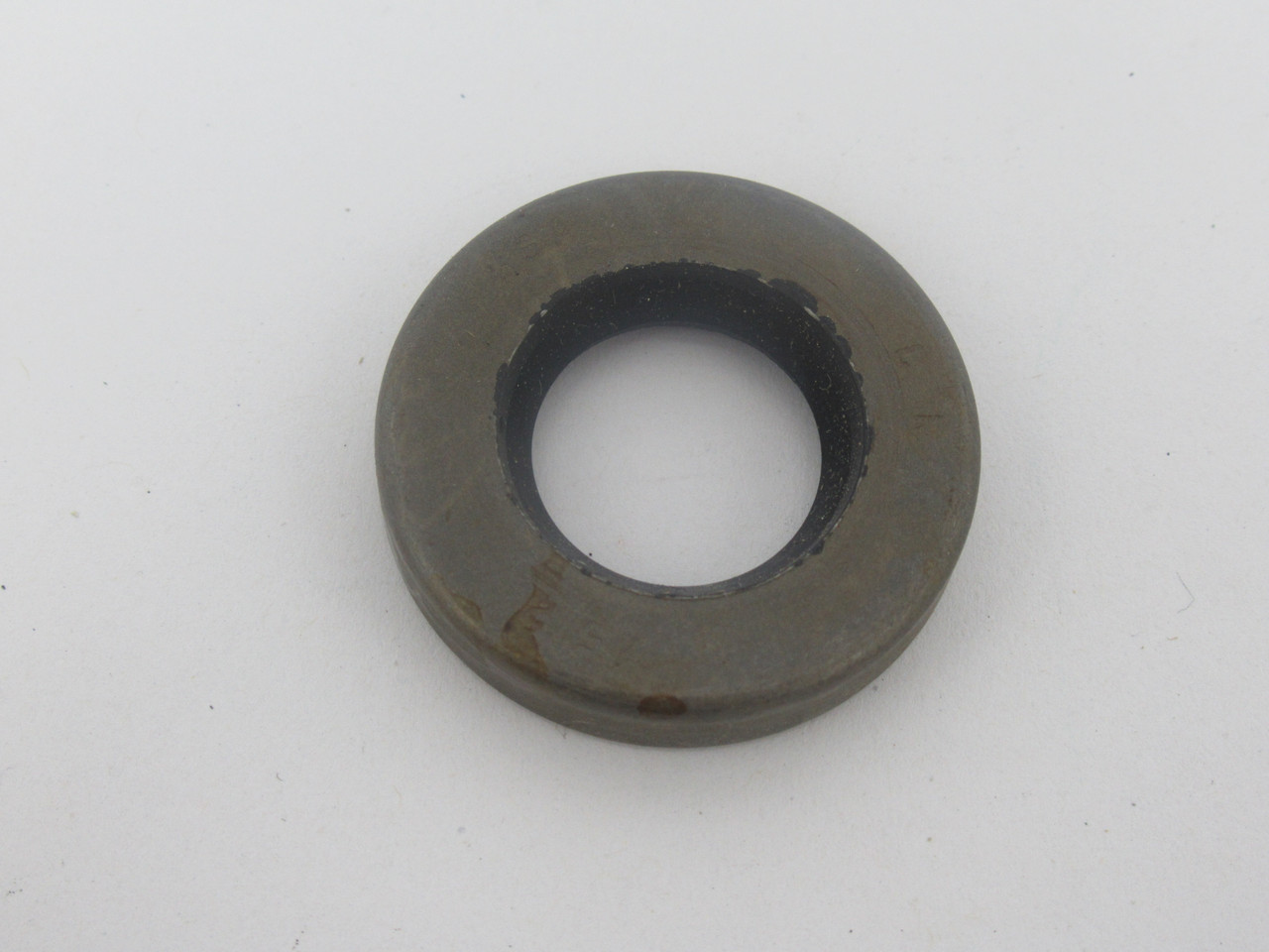 Chicago Rawhide 7512 Oil Seal 0.75" ID 1.375" OD 0.25" W NOP