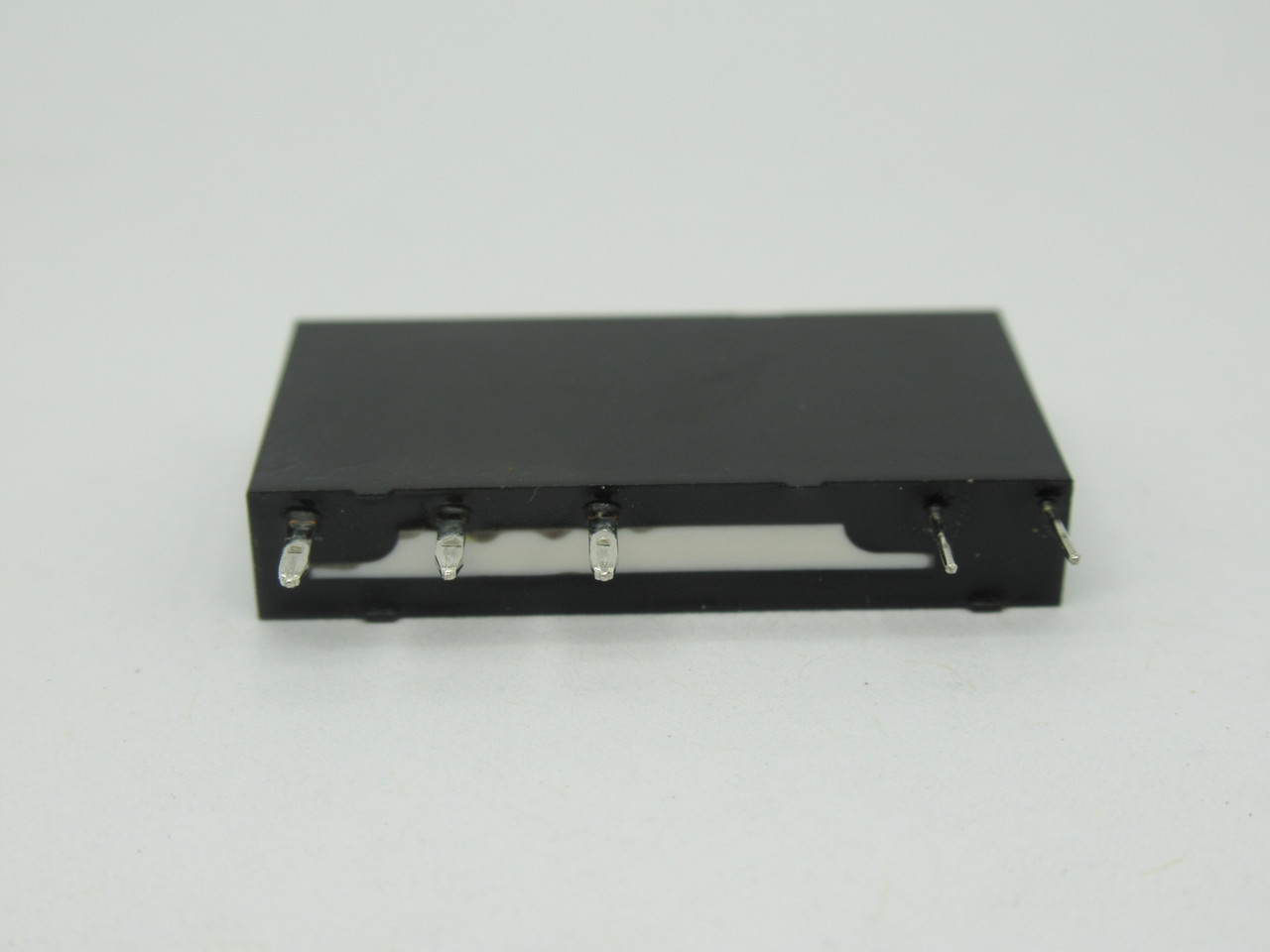 Schneider Electric RSL1AB4BD Slim Interface Plug In Relay 24VDC 6A@250V USED