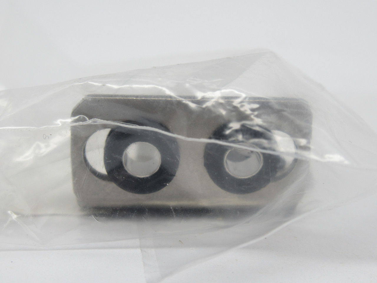 IDEC HS9Z-A52A Actuator Key Right Angle Type w/ Rubber Bushings NWB