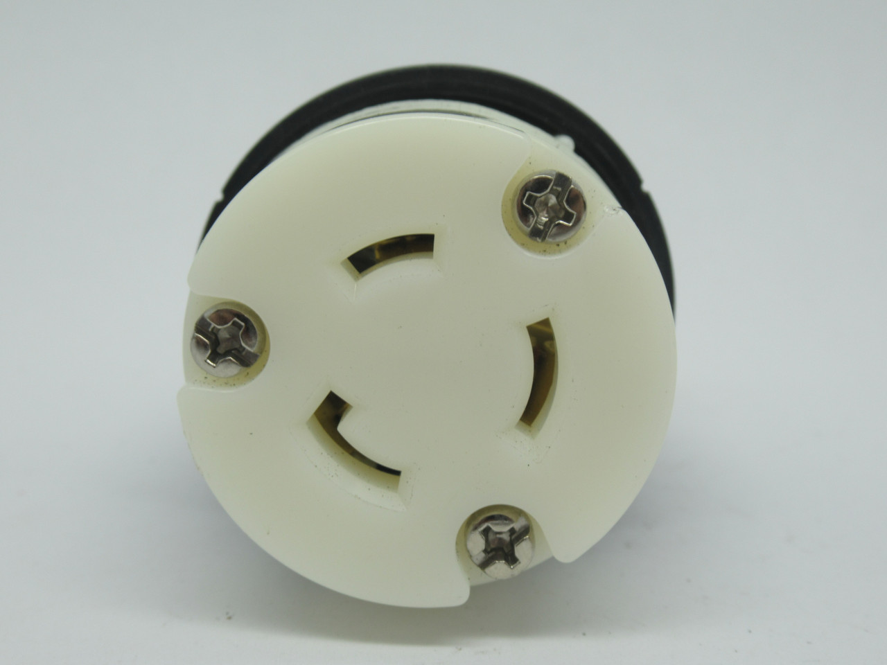 Pass & Seymour Legrand L520C Turnlok Connector 20A 125V 3W 2P USED