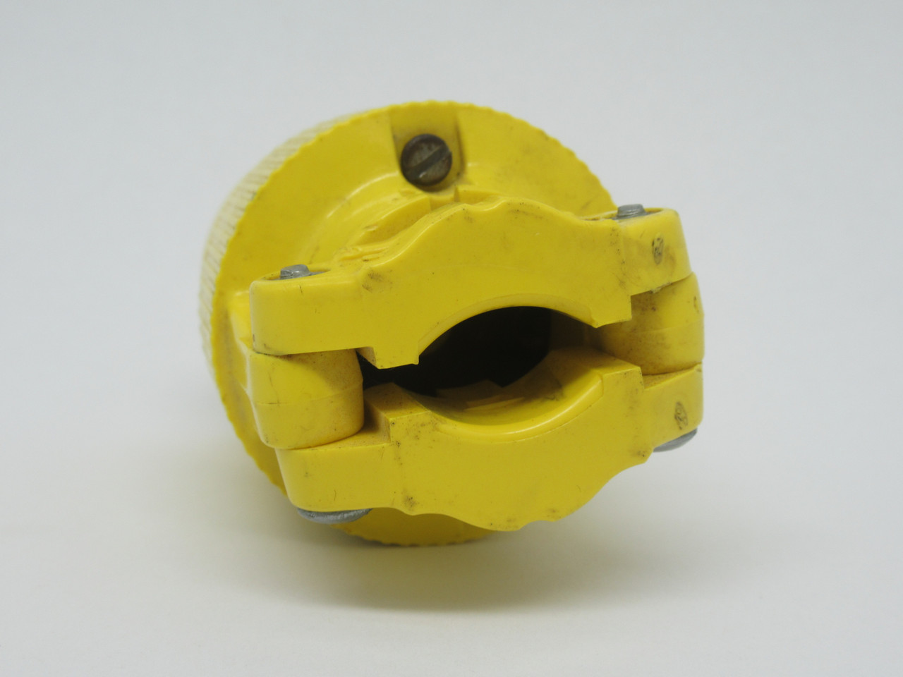 Pass & Seymour L630-C Old Style Turnlok Connector 30A 250V 3W 2P YELLOW USED