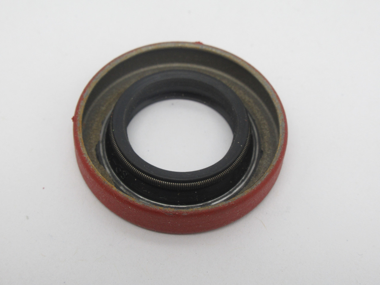 Federal Mogul 471554 Oil Seal 0.75" ID x 1.375" OD x 0.25" W *SHELF WEAR* NEW