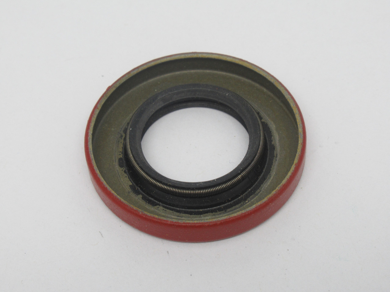 Federal Mogul 474252 Oil Seal 0.937" ID x 1.752" OD x 0.25" W NEW