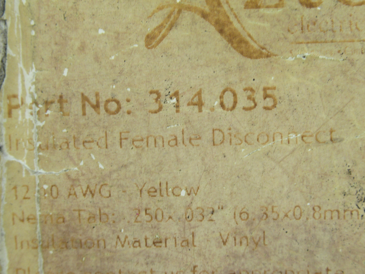 Aztec 314.035 Fully Insulated Female Disconnect 12-10AWG Yellow *LOT OF 27* NEW