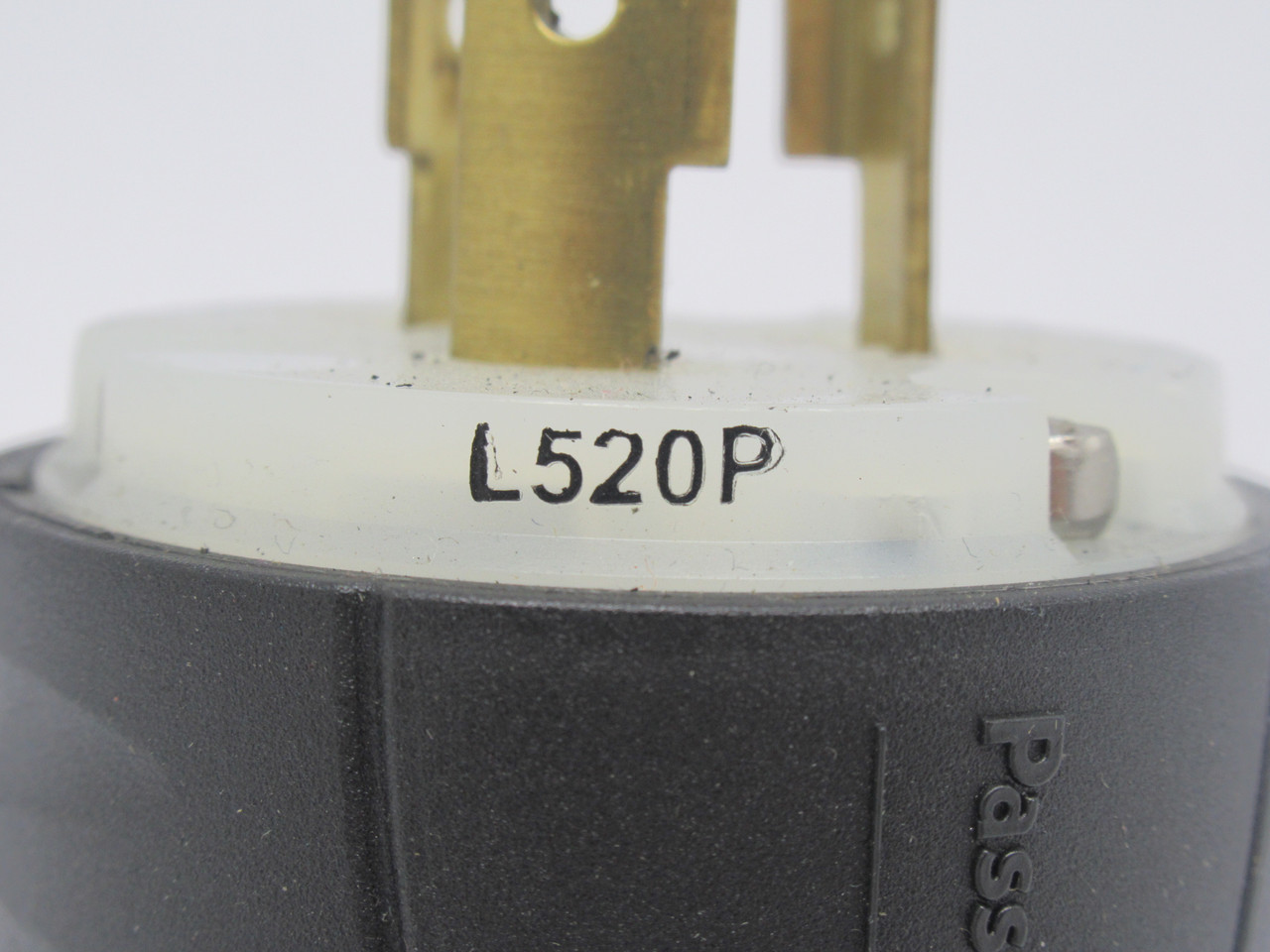 Pass & Seymour Legrand L520P Turnlok Plug 20A 125V 3W 2P USED