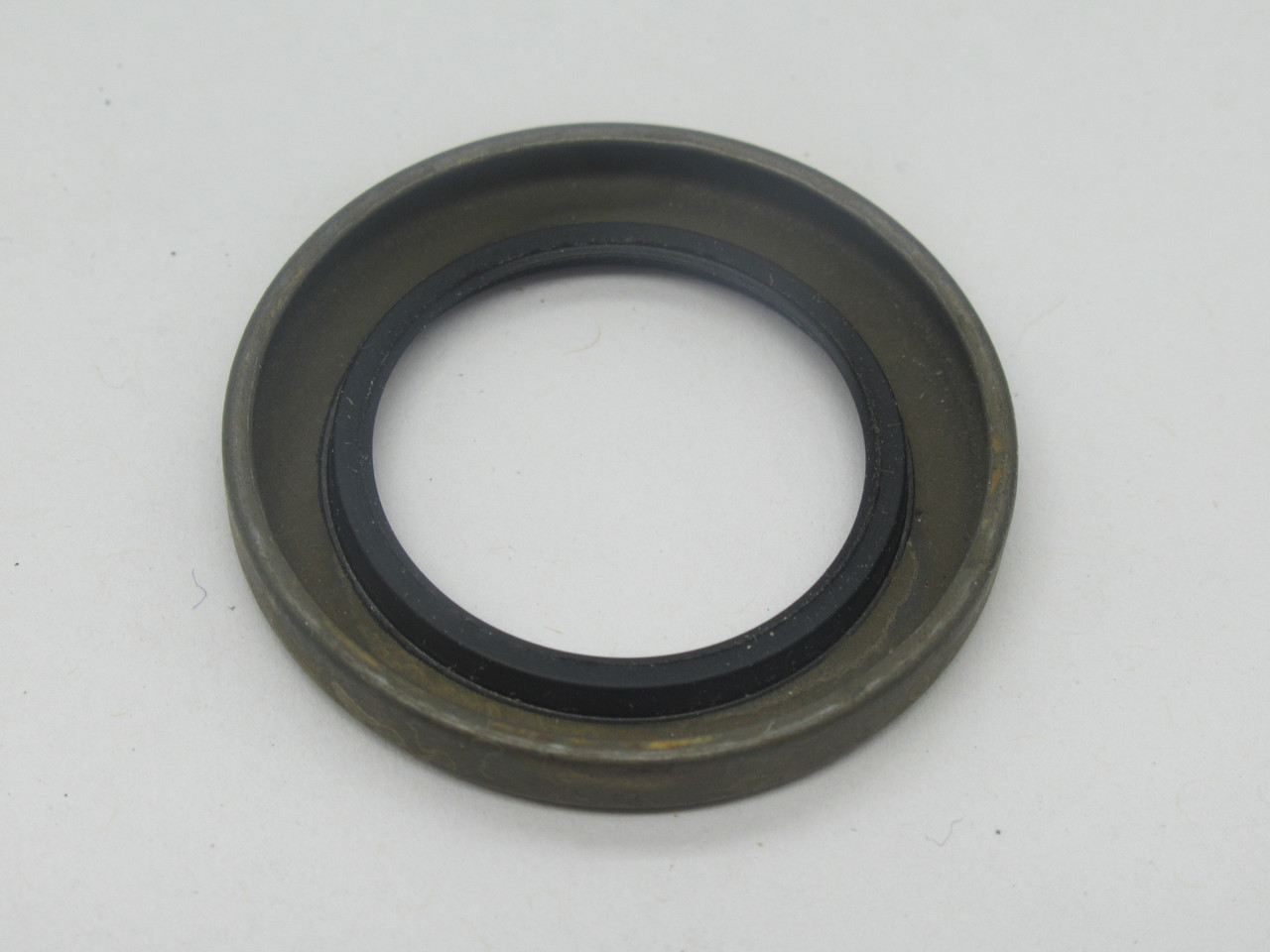 Chicago Rawhide 9859 oil Seal 1" ID 1.499" OD 0.188" W *SHELF WEAR* NEW