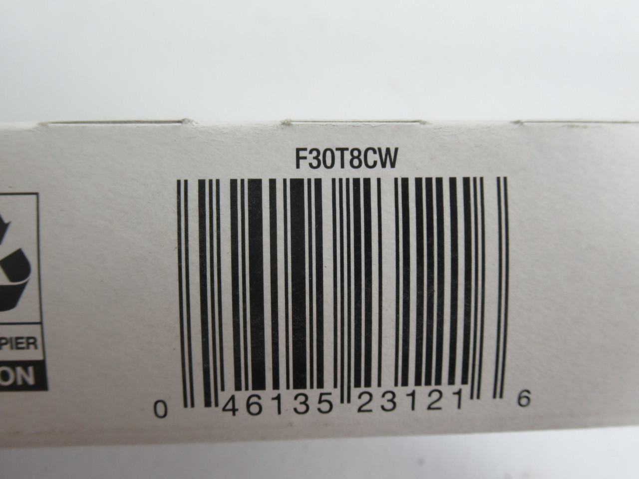 Sylvania F30T8CW Fluorescent Lamp T8 30W 4200K 36" Length Cool White NEW