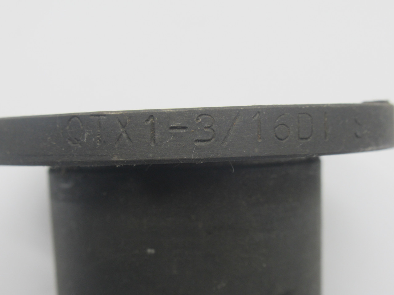 Generic QTX1-3/16 Quick Disconnect Bushing 1-5/8" Outer Diameter 1-3/16" Bore USED