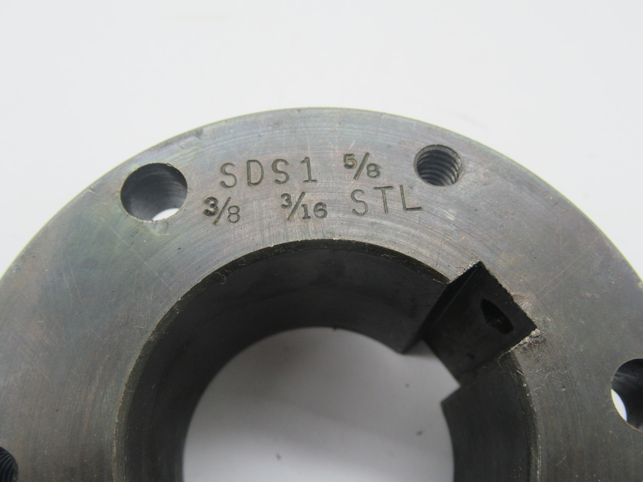 Generic SDS1-5/8 Quick Disconnect Bushing 1-5/6" Bore 1/2" Flange USED