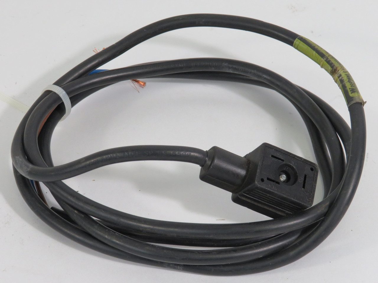 Woodhead E462N30022000 Valve Connector 250V 5Amp USED