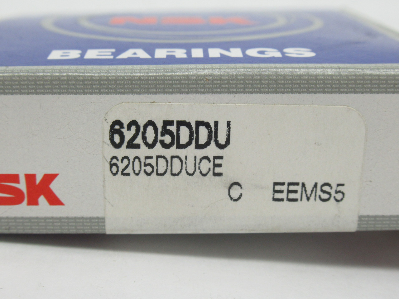 NSK 6205DDUCE Deep Groove Ball Bearing 52mm OD 25mm ID 15mm W NEW