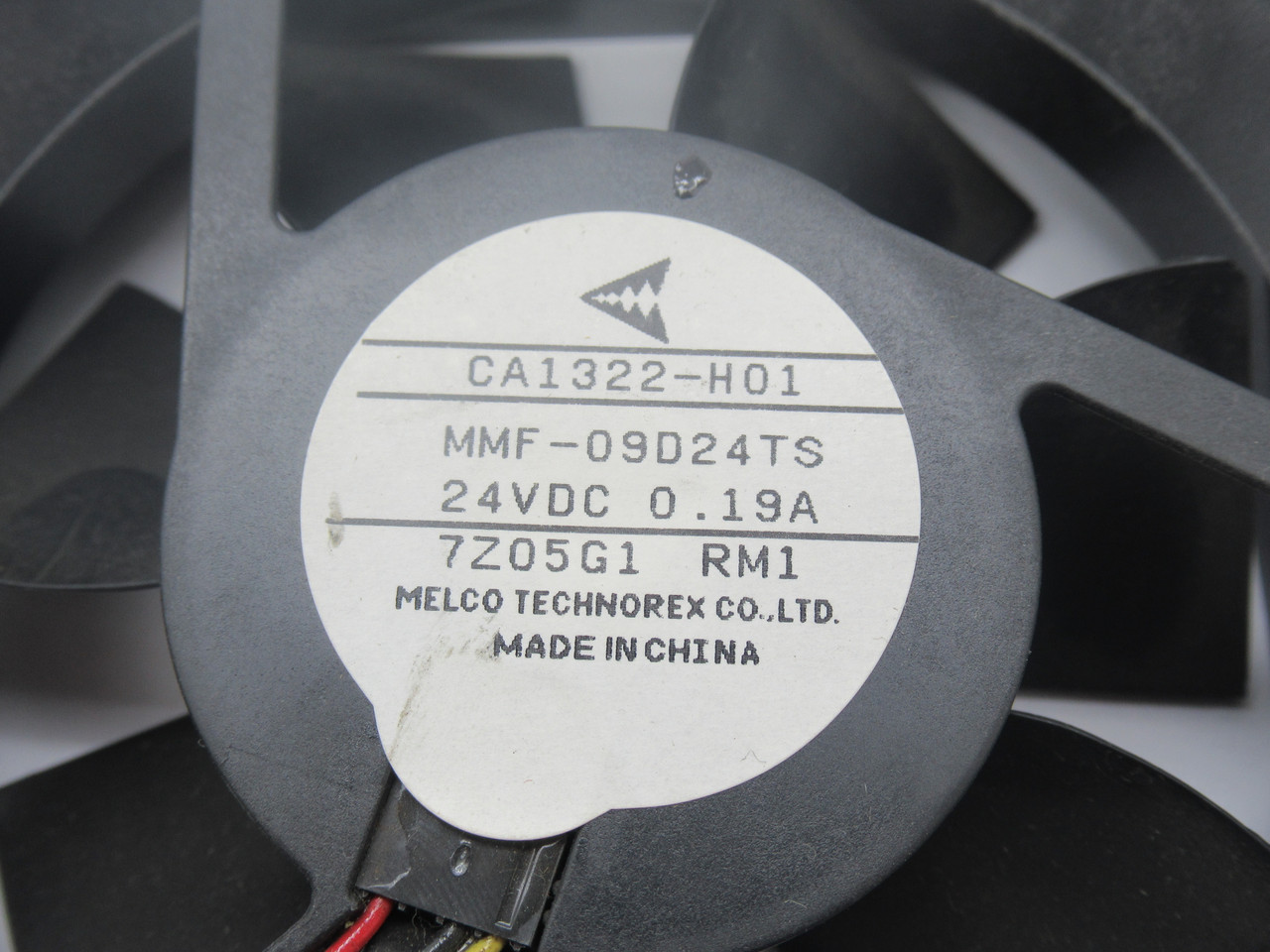 Melco Technorex MMF-09D24TS 3 Wire Cooling Fan 24VDC 0.19A USED