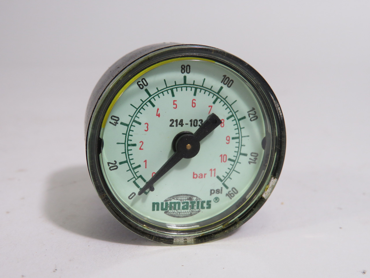 Numatics 214-103 Pressure Gauge 1-1/2" 0-160Psi 0-11bar 1/8"NPT SHELF WEAR USED