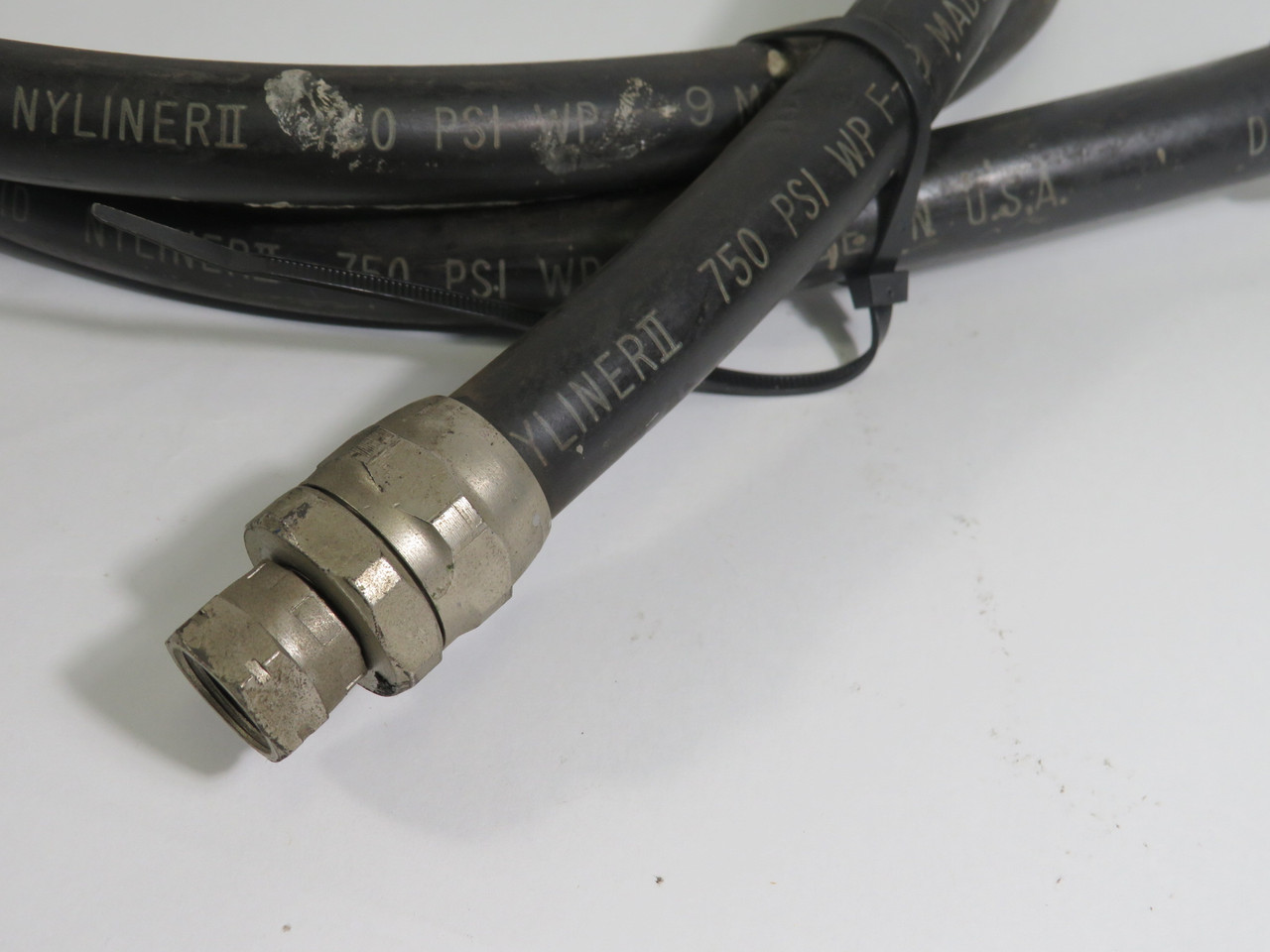 Devilbiss H-1974-1 Hose 1/2" ID 750 Psi 5Ft Length USED