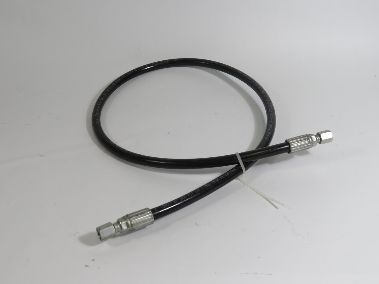 Goodyear GR7-04 Hydraulic Hose 1/4" 3000 Psi 3 Feet USED