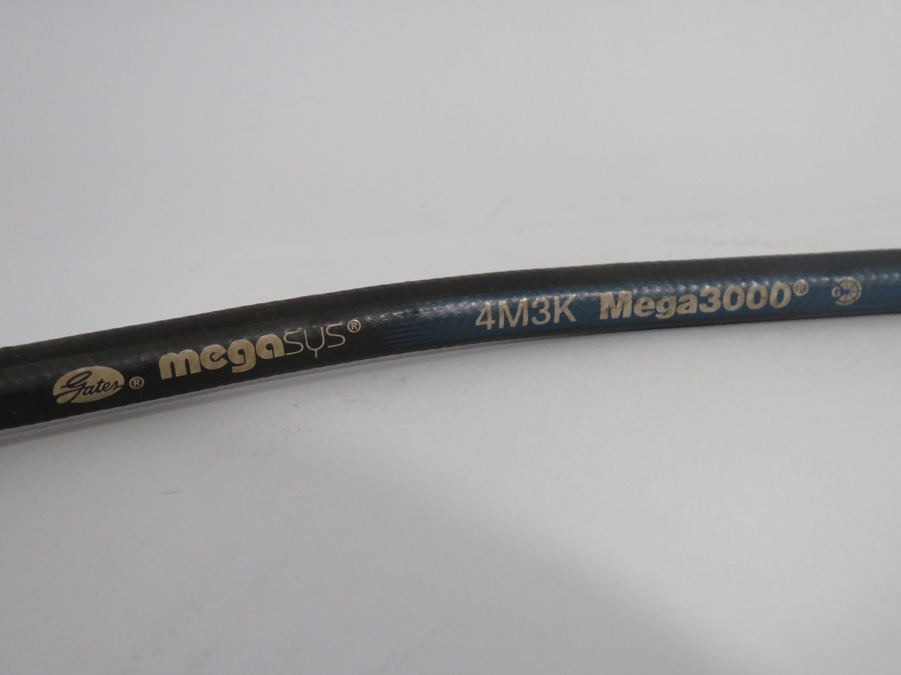 Gates 4M3K Mega3000 Hydraulic Hose 3250Psi 1/4" 6.3mm 28" Length USED