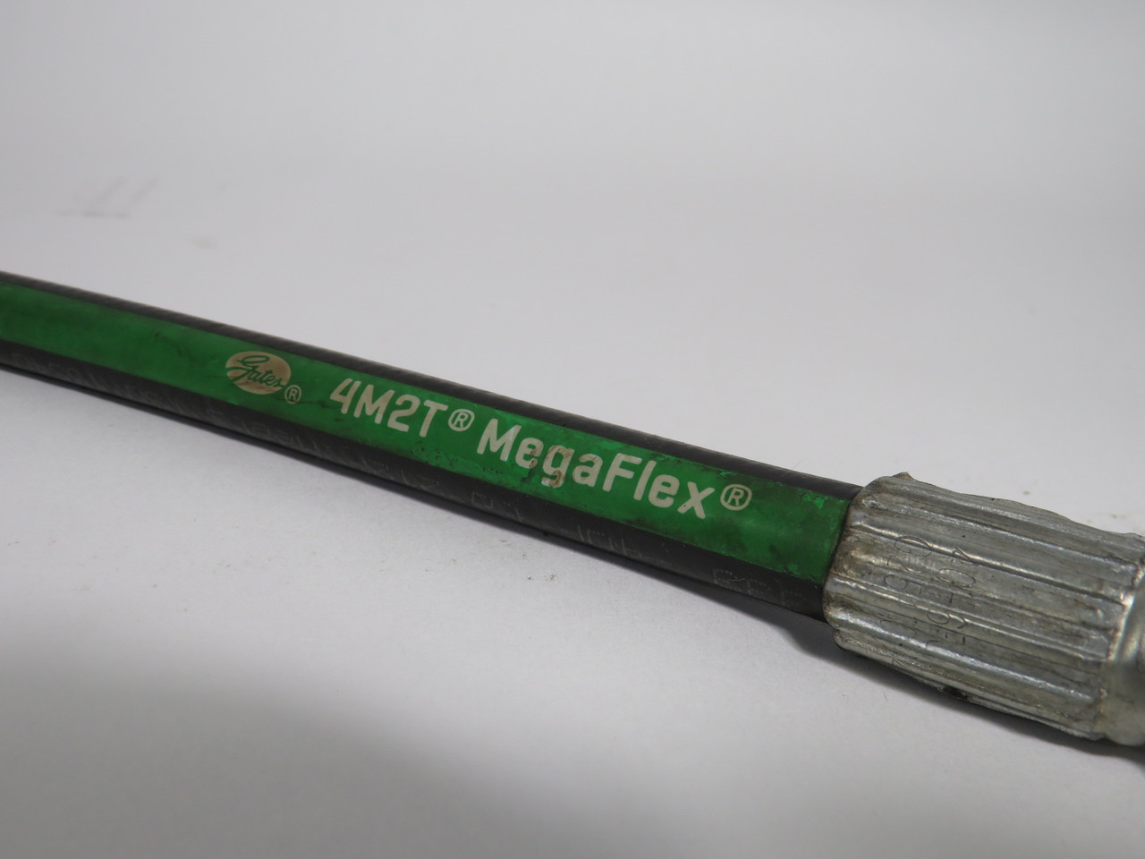 Gates 4M2T Megaflex Hydraulic Hose 6000Psi 1/4" 6.3mm 28" Length USED