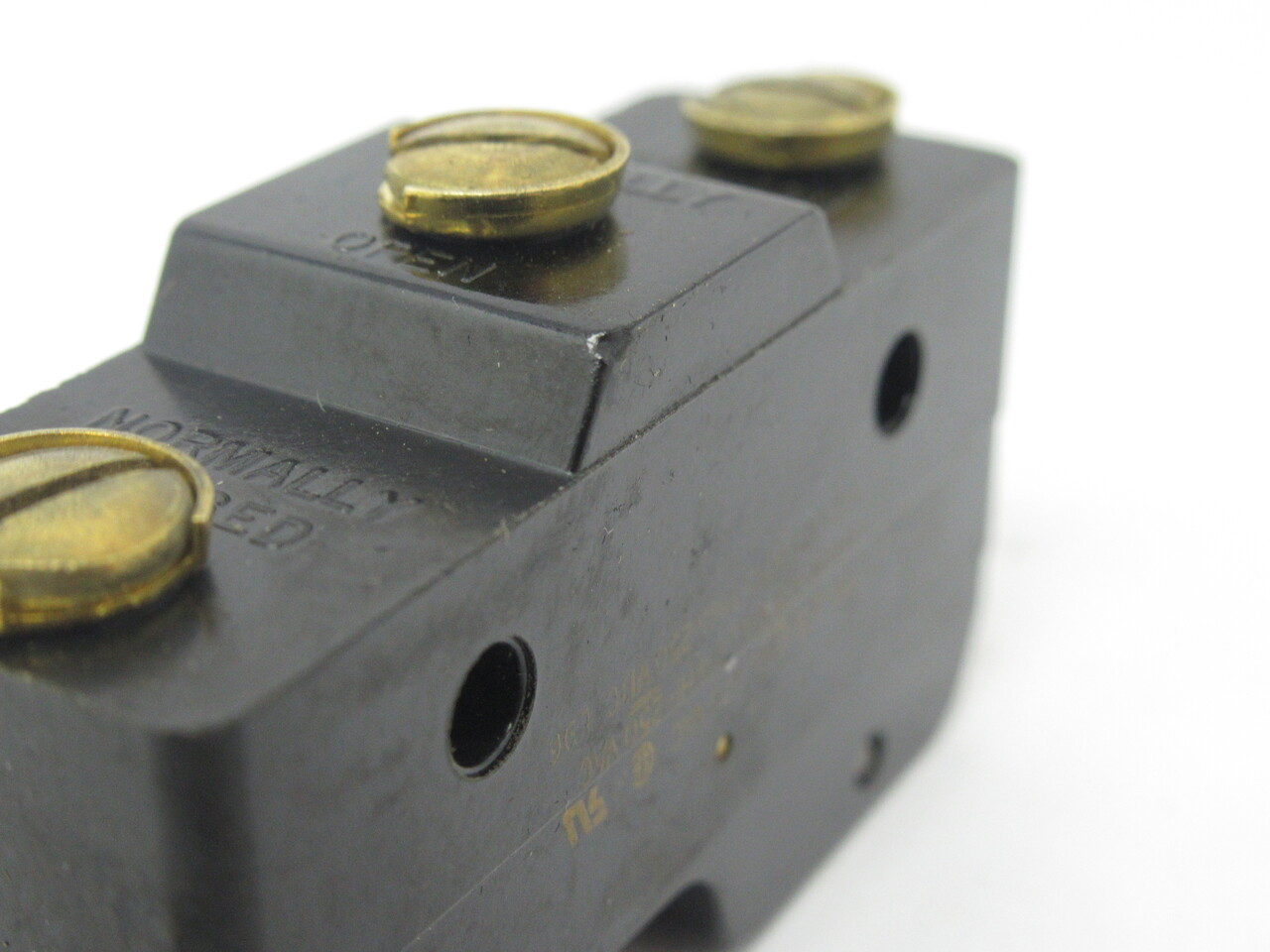 Microswitch BZ-2RW84-A2 Basic/Snap Action Switch 15A@125/250/480V SHELF WEAR NOP