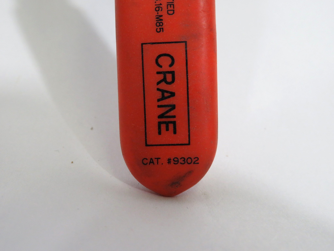 Crane 9302-1/2 Threaded 1/2" Ball Valve 600PSI Female USED