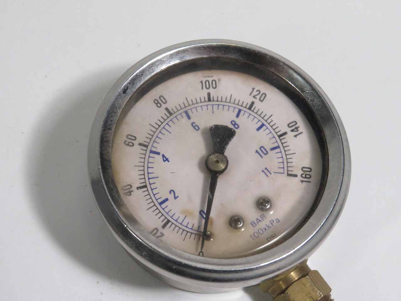 Generic Pressure Gauge  0-160psi 2-1/2" Dial 1/4" NPT Bottom Port USED