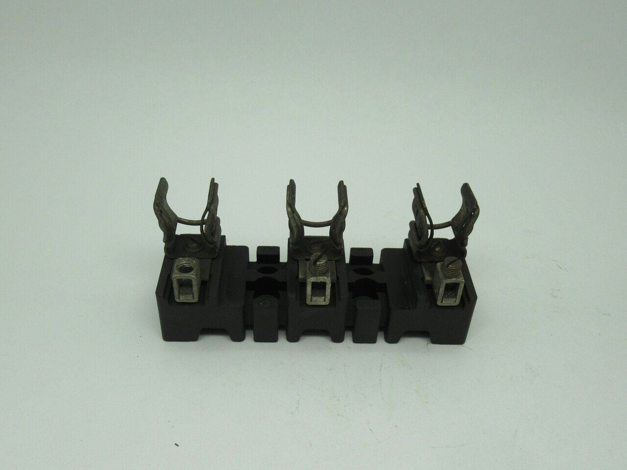 Allen-Bradley 1491-N266 Fuse Block 60A 600V 3-Pole *Missing Nut* USED