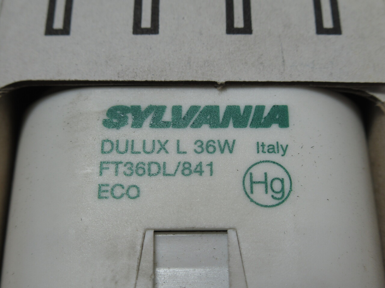 Sylvania 20583-FT36DL/841 Compact Fluorescent Tube 36W SHELF WEAR NEW