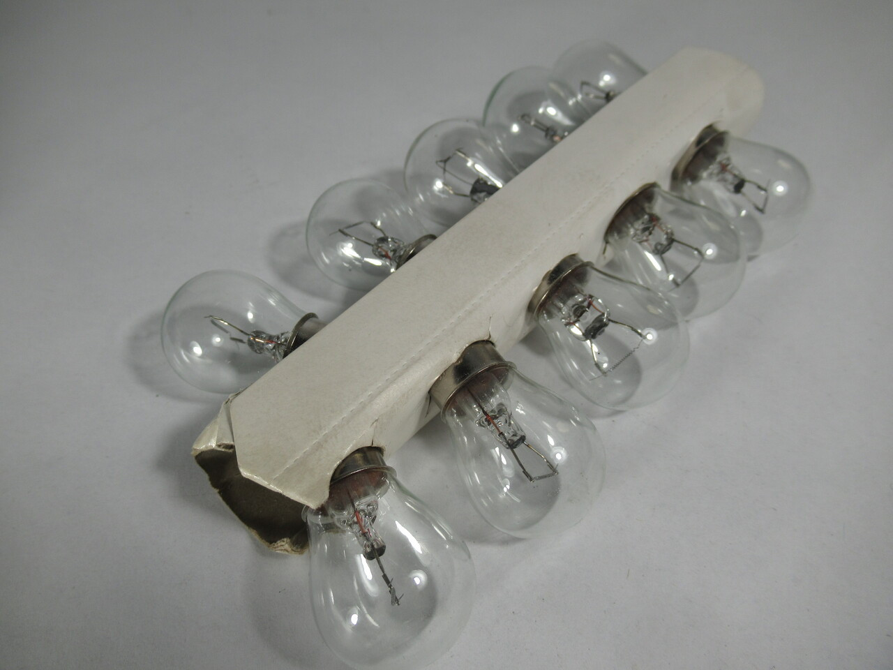 Eiko 1204 Miniature Lamp 28V 10 Pack NEW