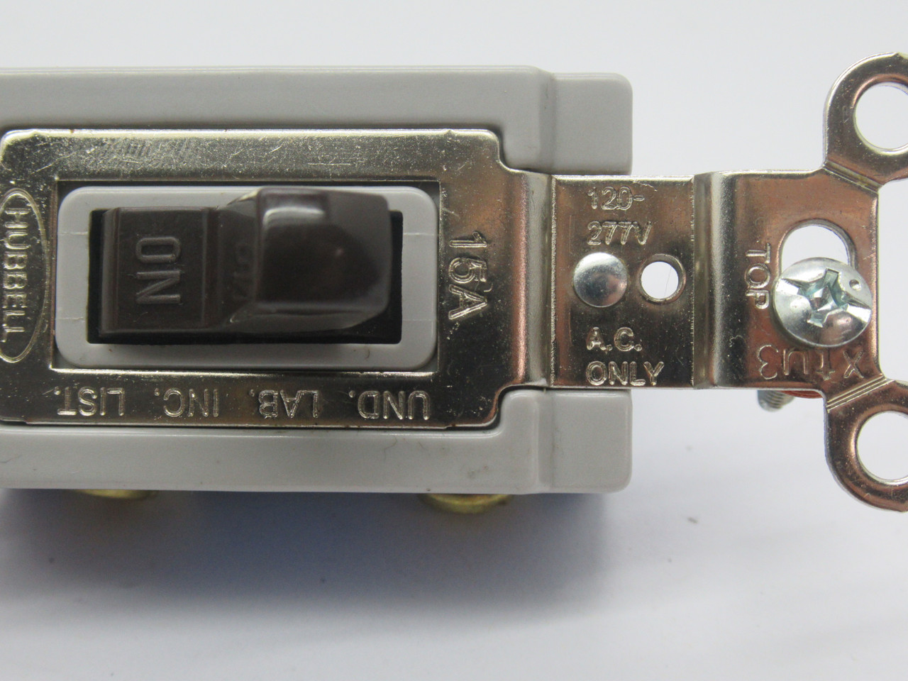 Hubbell HBL1201 Toggle Switch 15A 120/277VAC 1P NOP