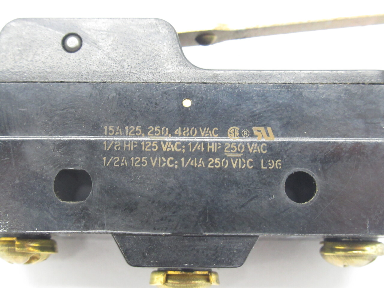 Micro Switch BZ-2RW84-A2 Snap Action Switch 15A@125/250/480V 1/8HP@125V USED