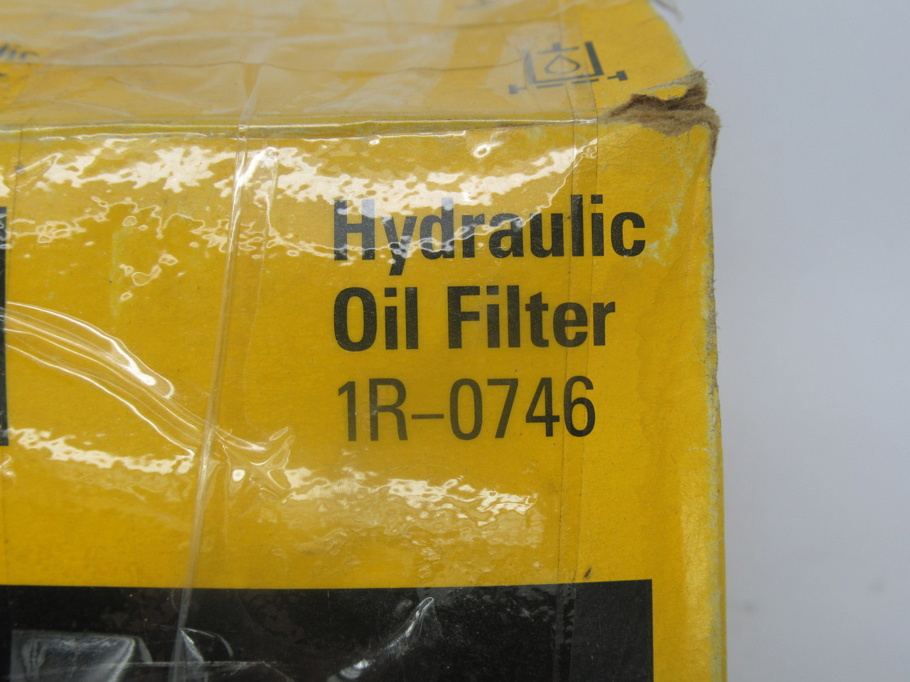 CAT 1R-0746 Standard Efficiency Hydraulic/Transmission Oil Filter DMG BOX NEW