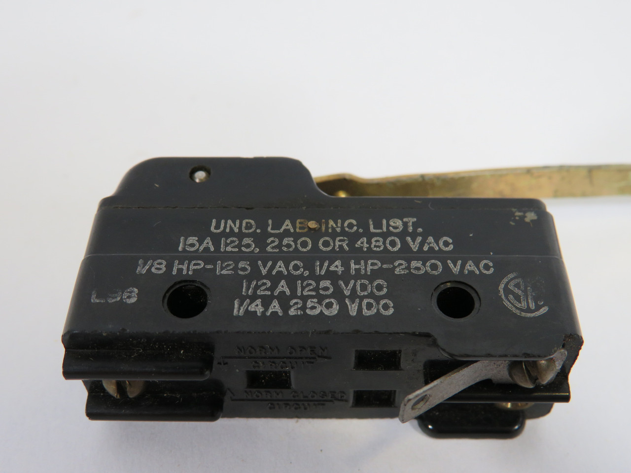 Micro Switch BZ-2RW84 Snap Action Switch 125/250/480VAC 15A USED