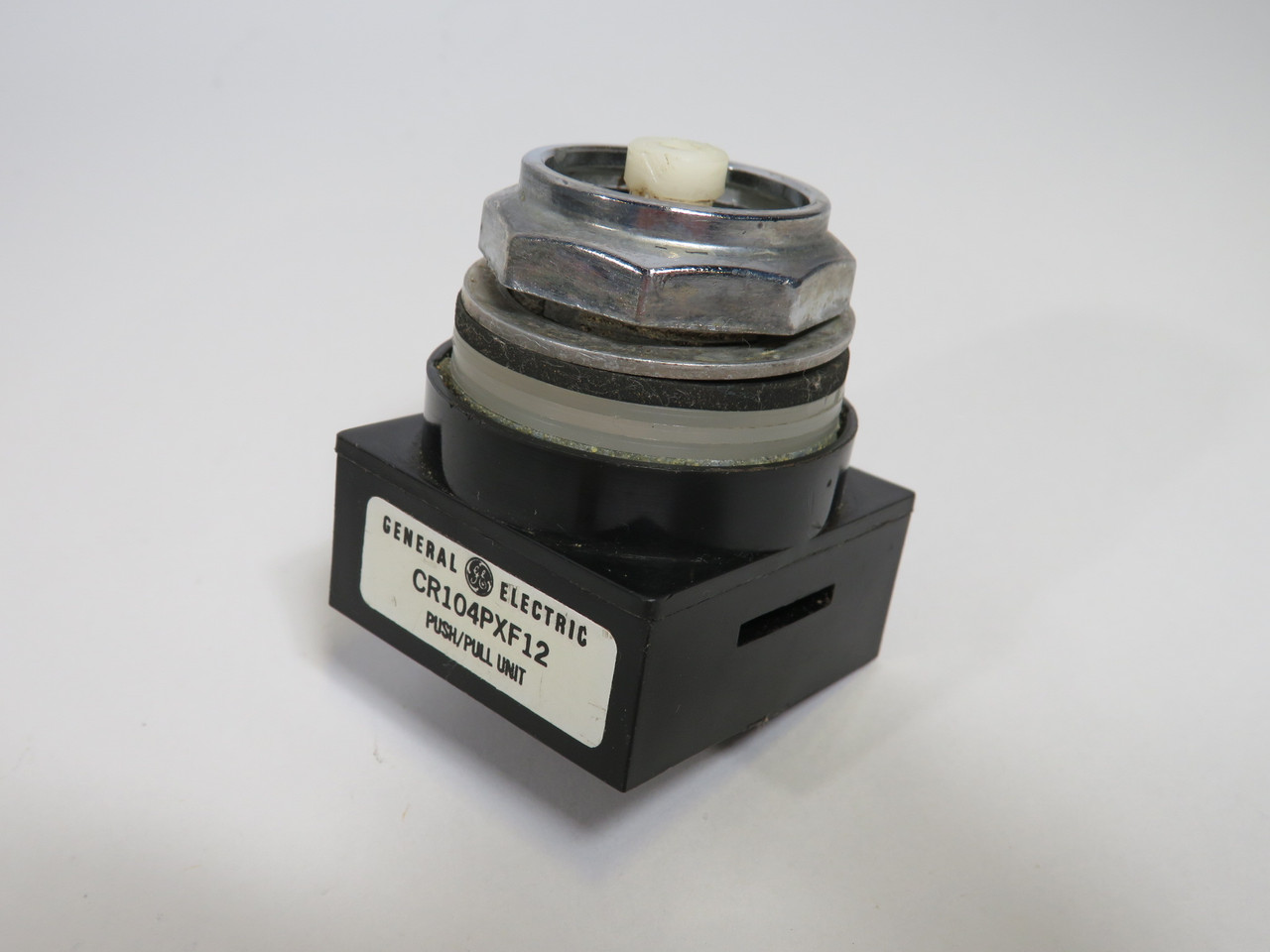 General Electric CR104PXF12 Push-Pull Module with Actuator No Head USED