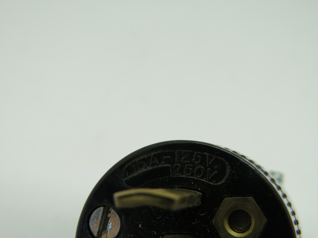 Pass & Seymour Legrand 7485 Midget Turnlok Plug 15A 125/250V 3W 3P ML-3P NOP