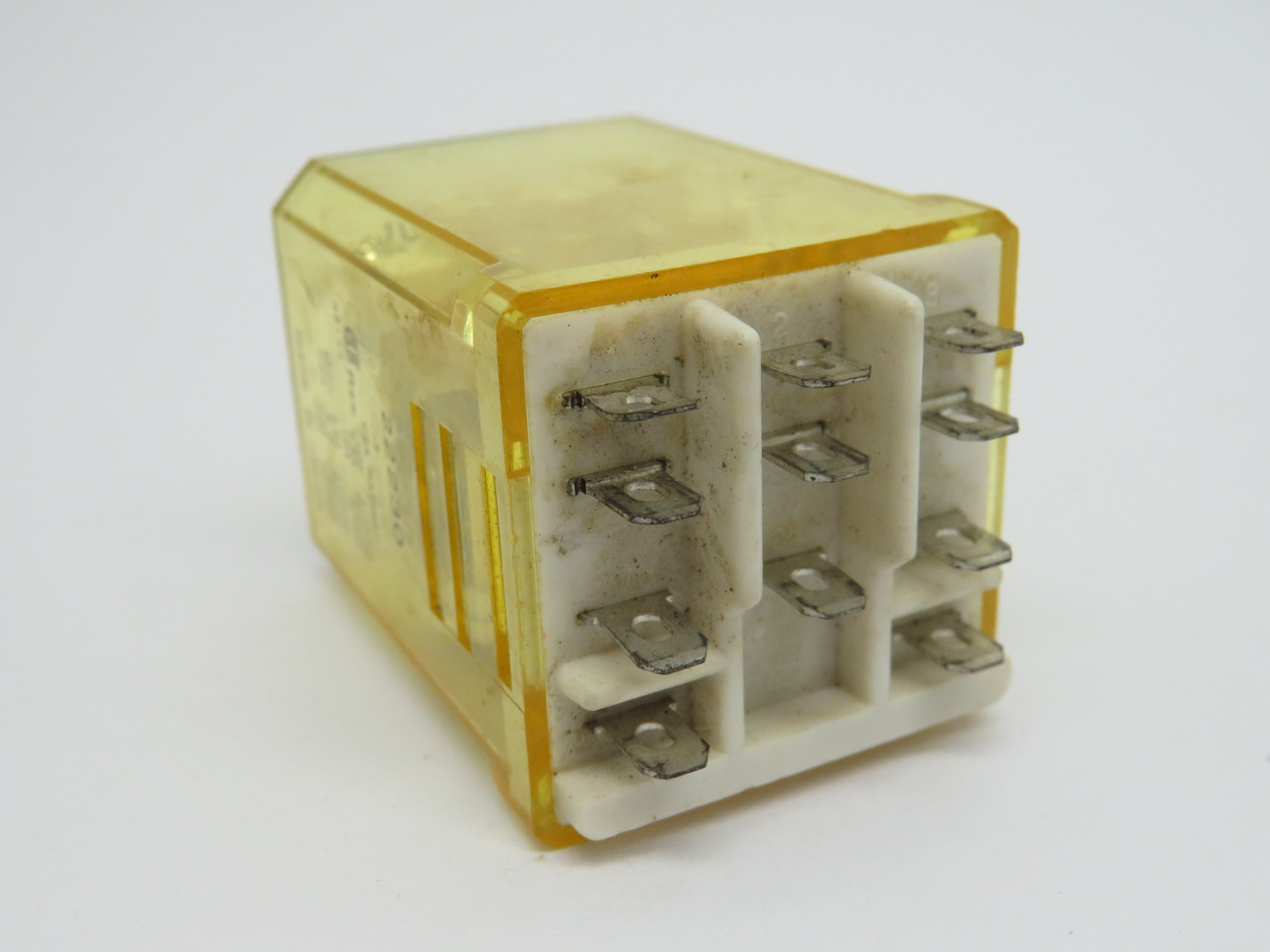 IDEC RR3B-UL-AC120 Plug-In Relay 7.5/10A 120V 11-Blade USED