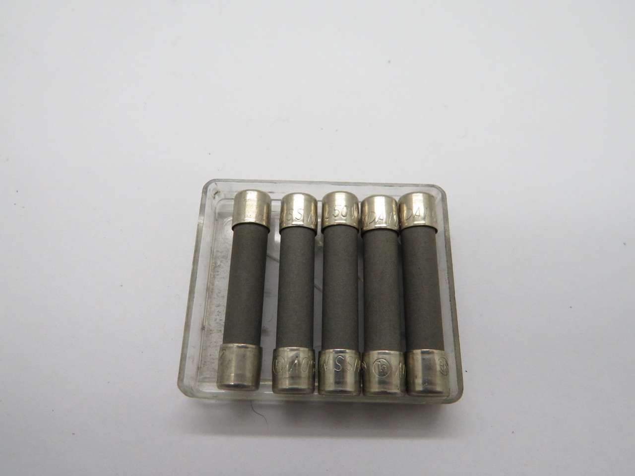 Bussmann MDA-1-1/2 Time Delay Fuse 1.50A 250V 5 PACK DMG CASE NEW